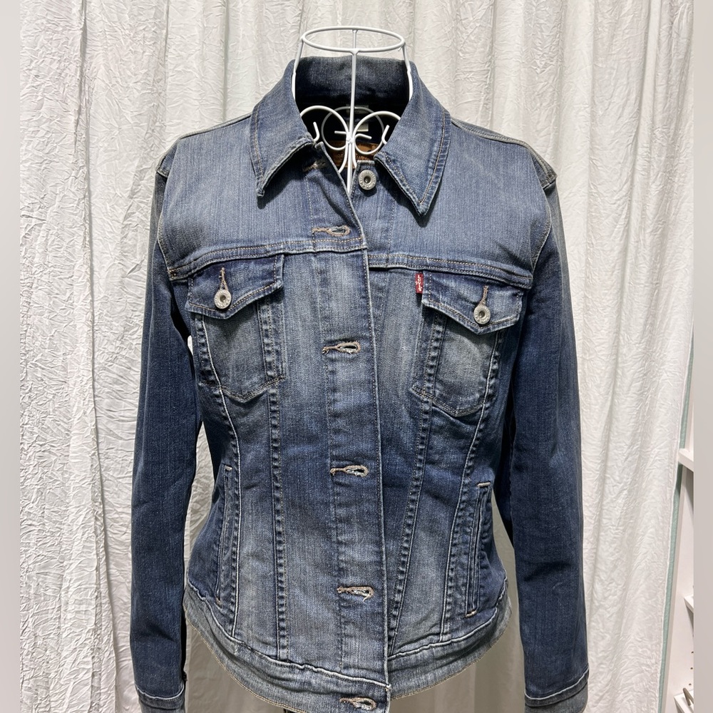 Women’s Levi Denim Jacket